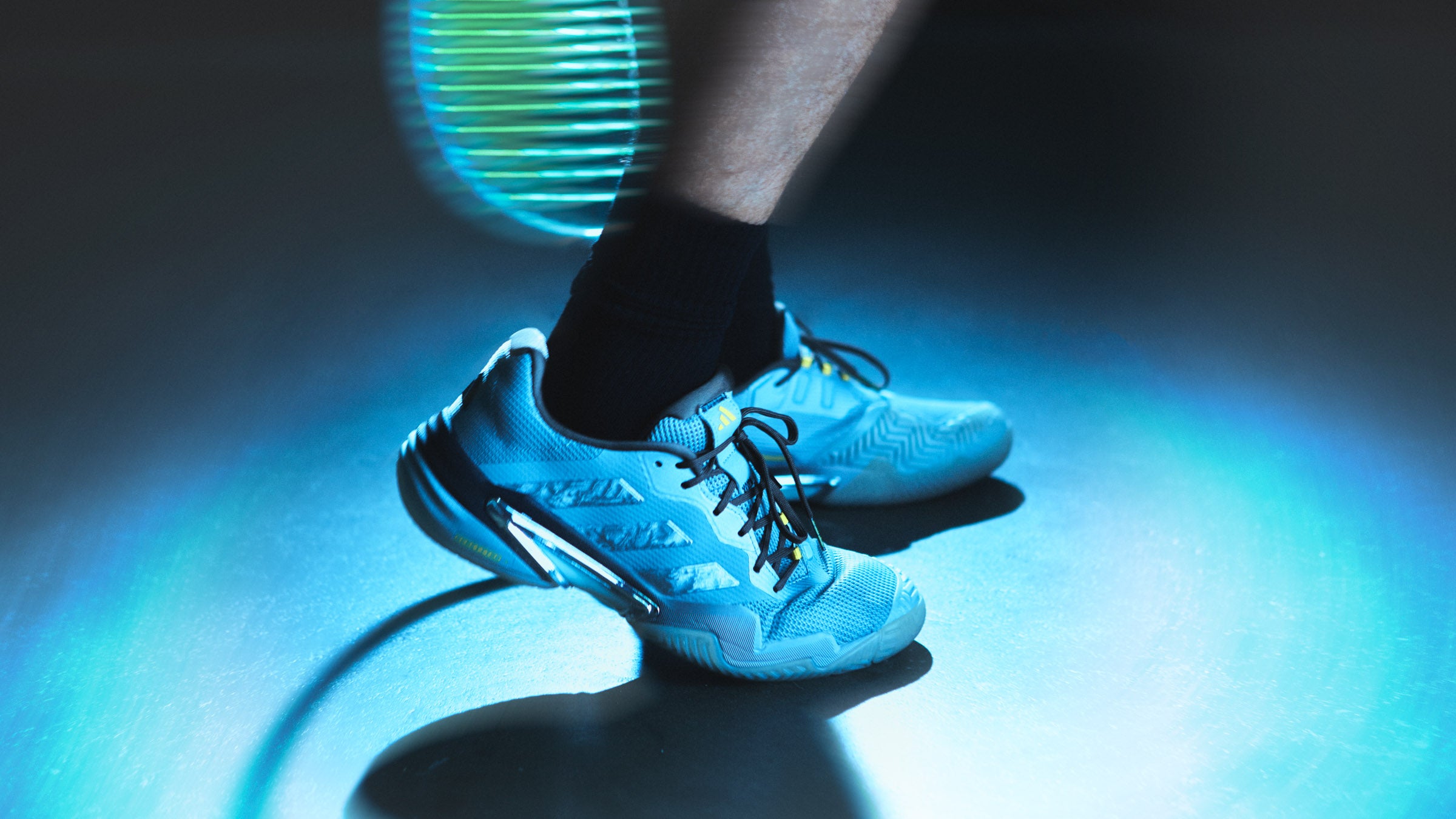 新品 ADIDAS Brain Dead クルーネック 新品 ADIDAS Brain Dead クルーネック