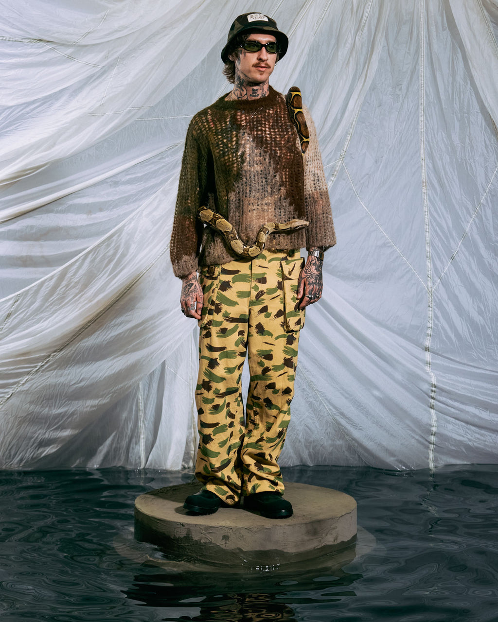 Organic Threadbare Sweater - Olive 4