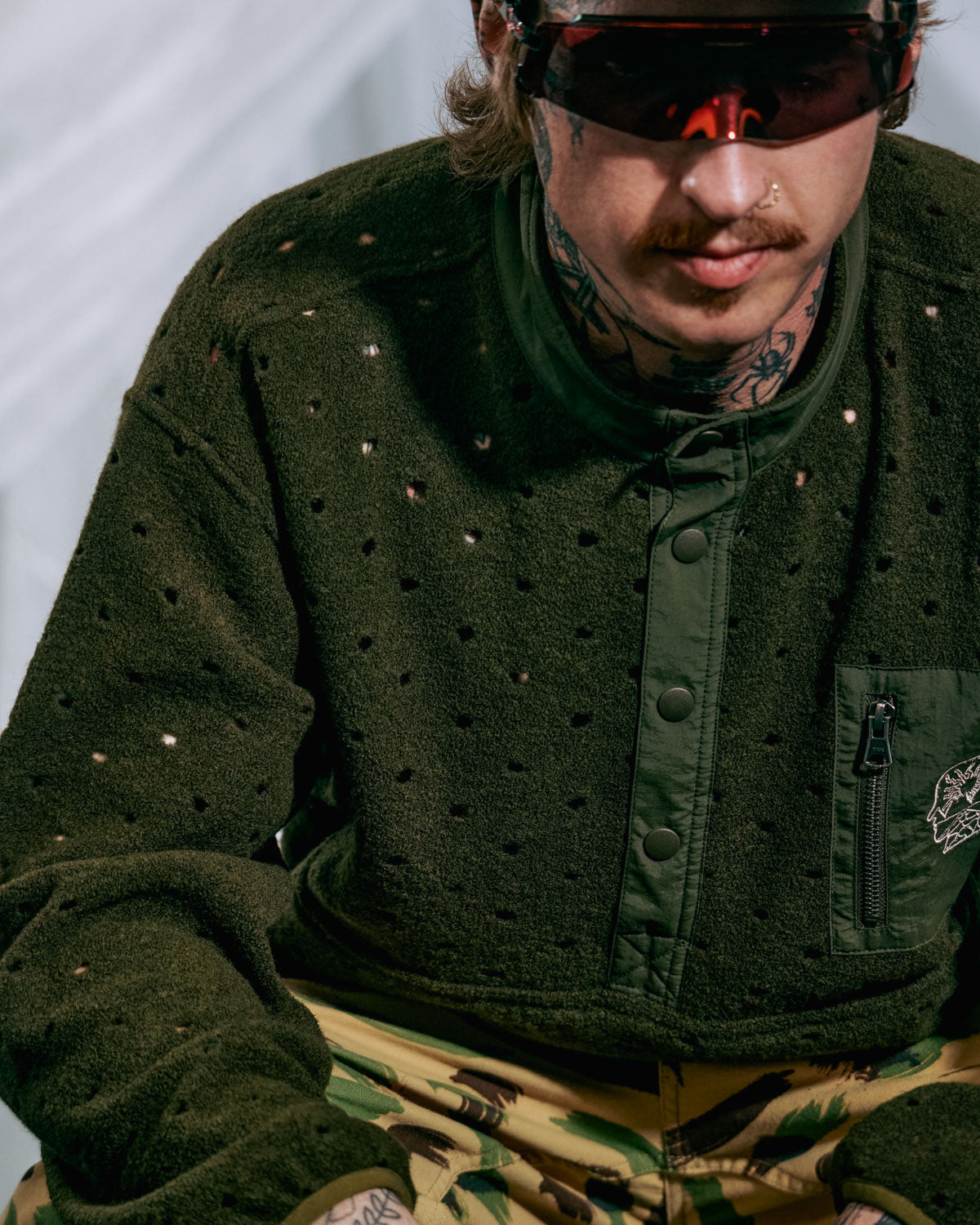 Hole Mock Neck Pullover - Olive 6