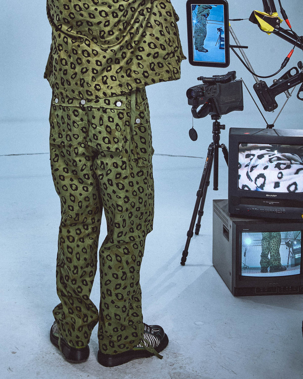 Jungle Overpant - Flocked Leopard Camo 6