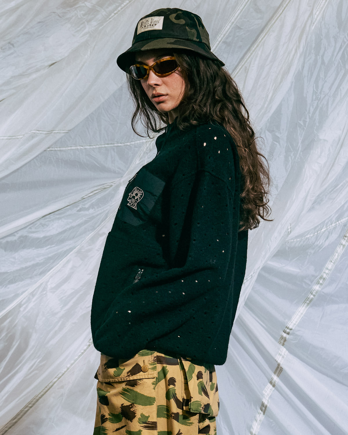 Hole Mock Neck Pullover - Black 4