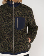 Leopard Reverse Sherpa Jacket - Olive 5