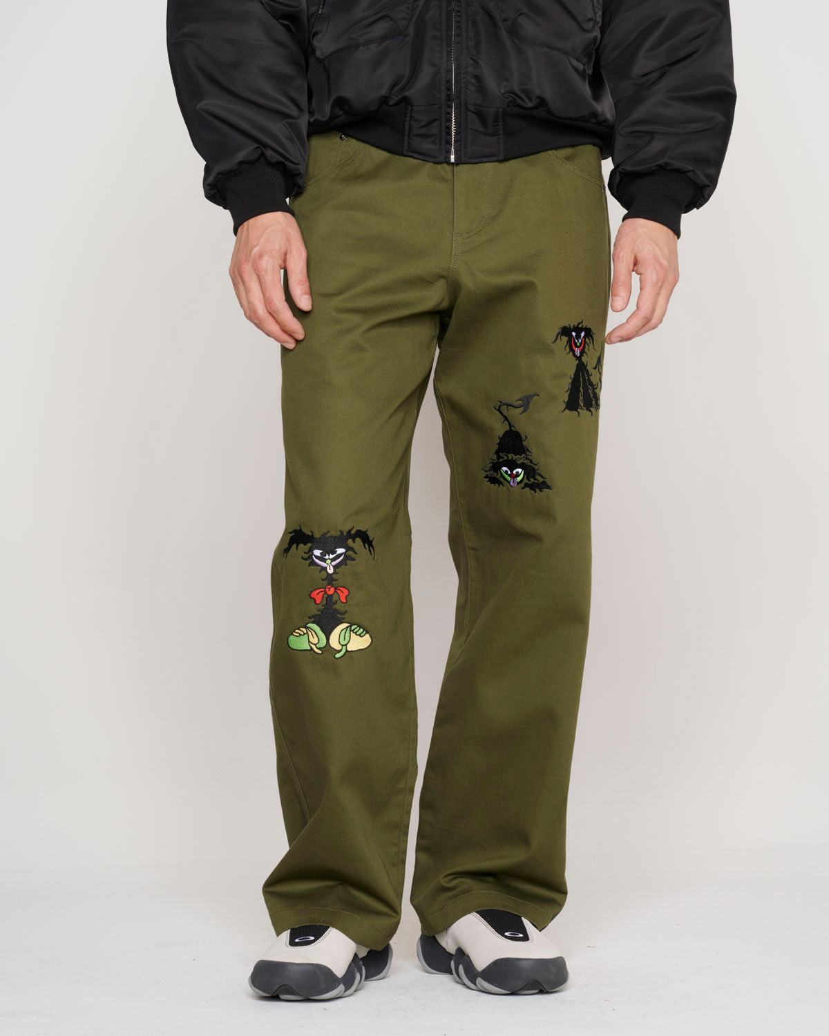 Twisted Snout Embroidered Pant - Olive