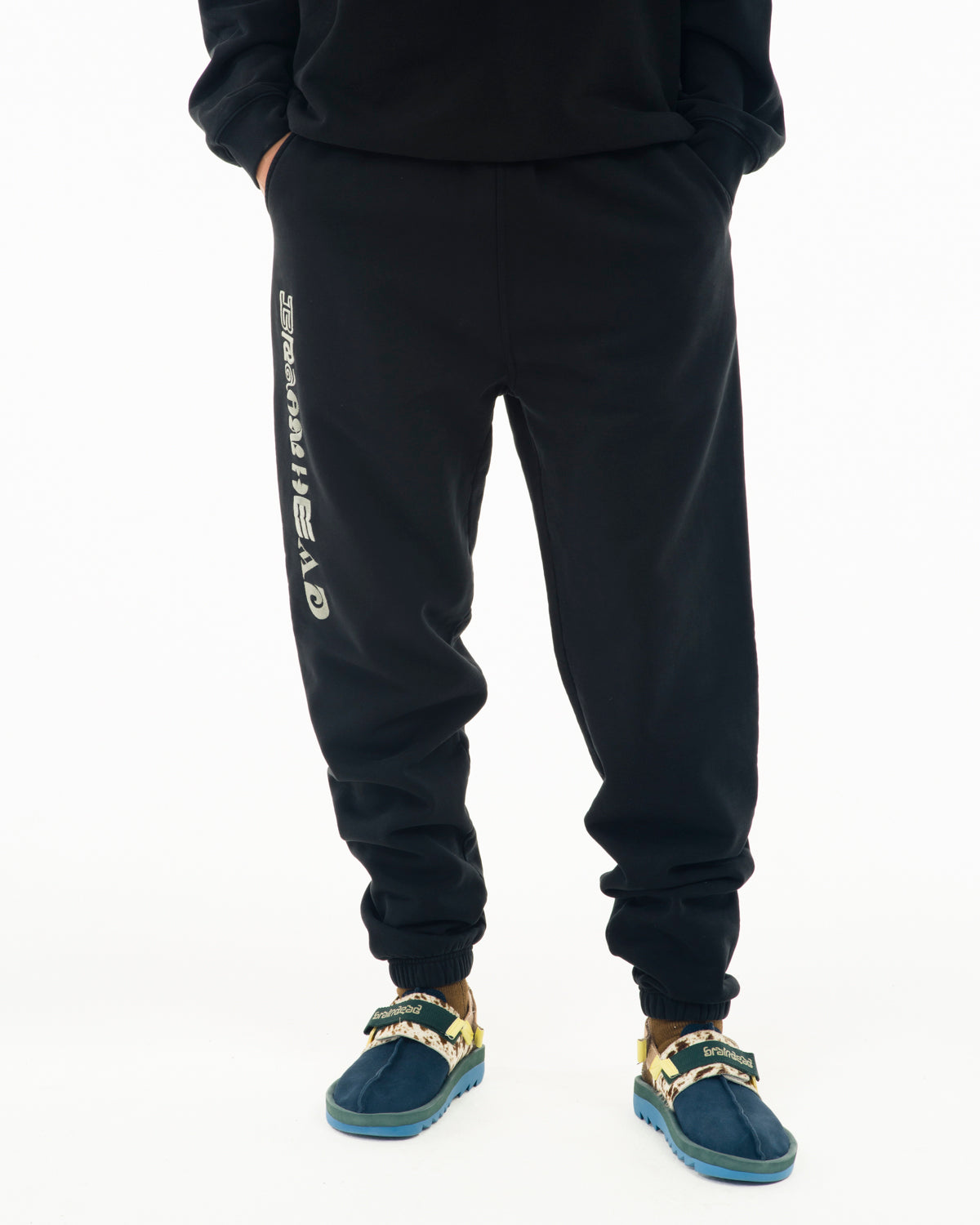 Heavyweight Embroidered Sweatpants - Black 4